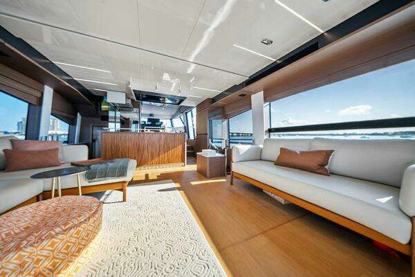 Prestige X70 Yacht For Sale