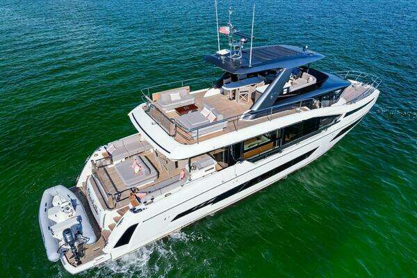 Prestige X70 Yacht For Sale