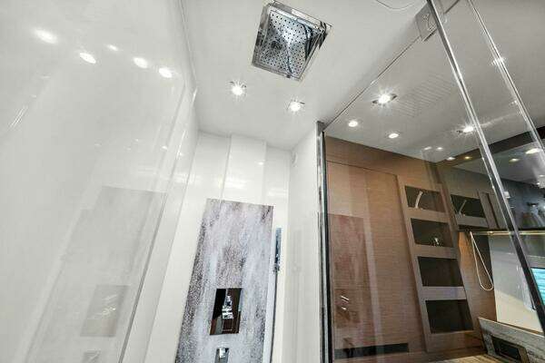 Prestige X70 Yacht For Sale