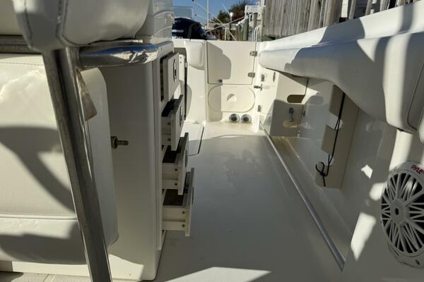 33ft Hydra Sports Yacht For Sale