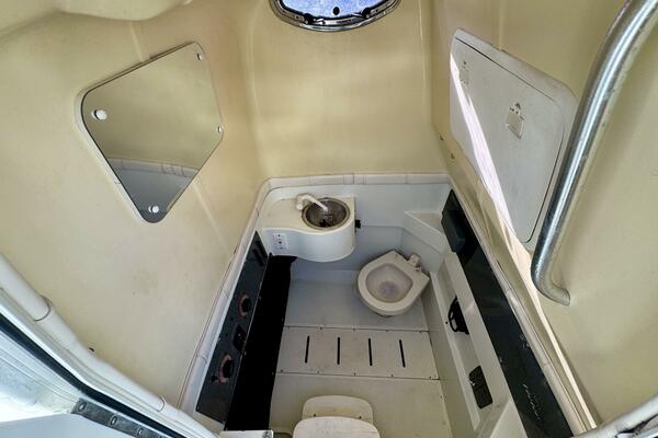 33ft Hydra Sports Yacht For Sale