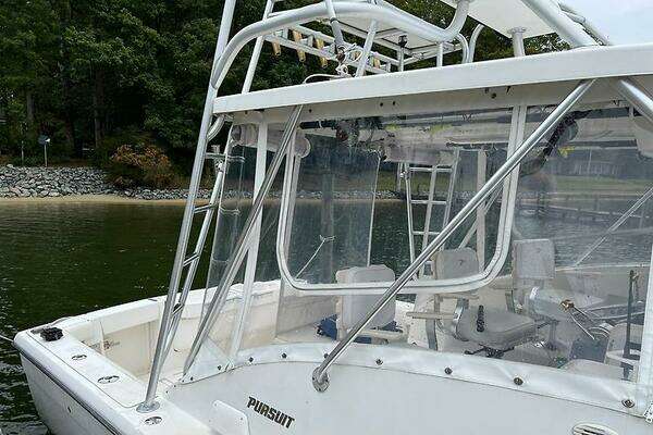 Photo of the 2001 Pursuit 3000 Offshore "The “O” Klub"