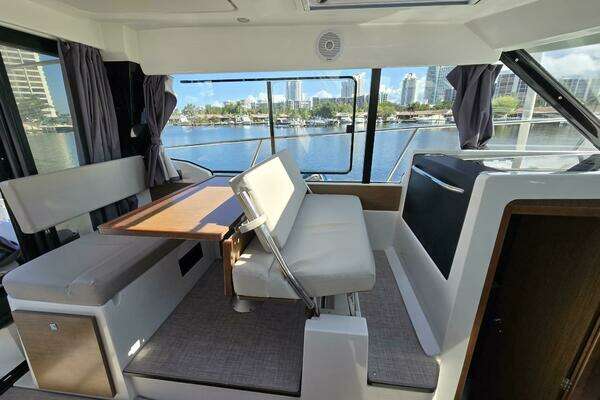 Jeanneau NC 1095 Yacht For Sale