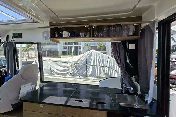 Jeanneau NC 1095 Yacht For Sale