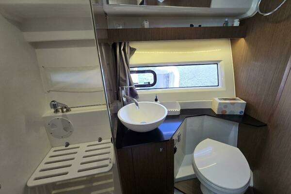 Jeanneau NC 1095 Yacht For Sale