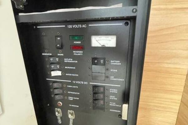 26ft Sea Ray Yacht For Sale