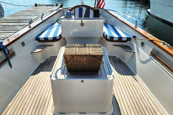 Photo of the 2007 Custom Flanders Bay 27 "Sir John Hawkins"