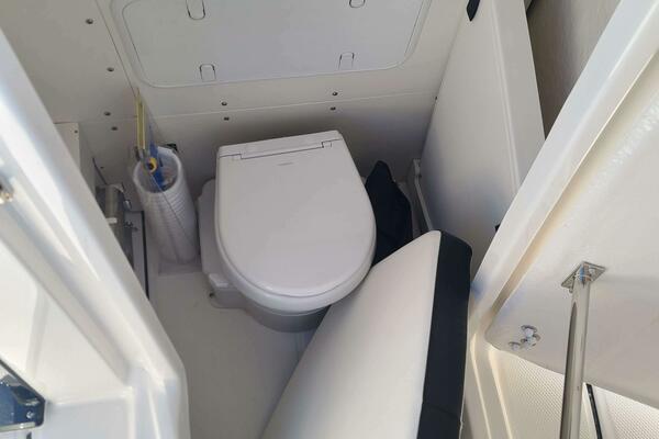 28ft Robalo Yacht For Sale