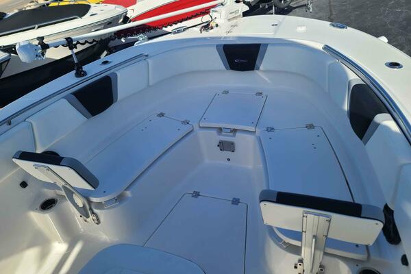 28ft Robalo Yacht For Sale