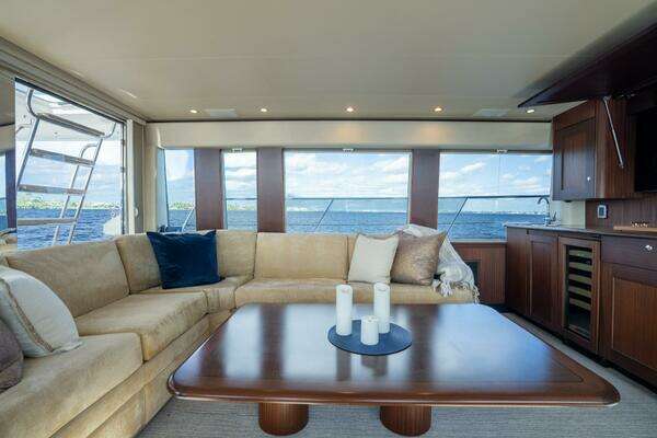 Pacific Mariner 65 Motor Yacht Yacht For Sale