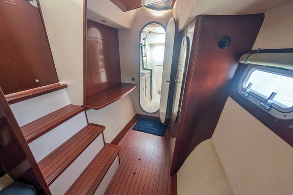 2003 Fountaine Pajot 37