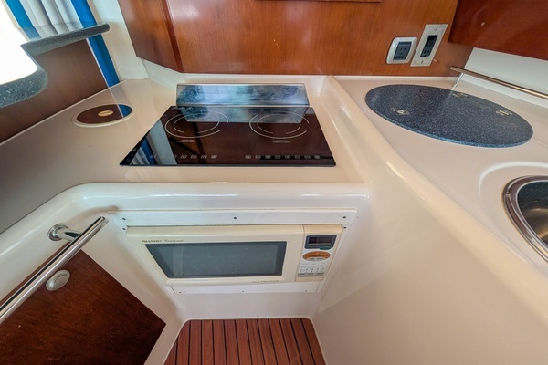 2003 Fountaine Pajot 37