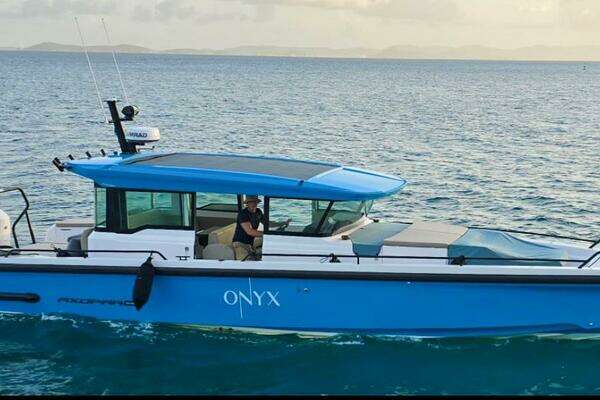 Axopar 37 Cross Cabin Yacht For Sale