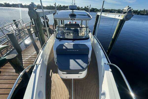 Nimbus T9 Yacht For Sale