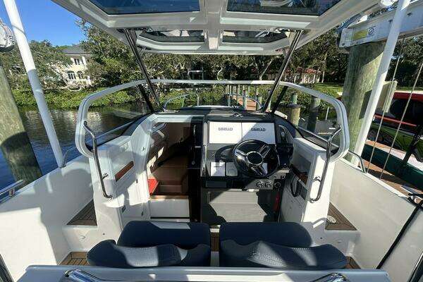 Nimbus T9 Yacht For Sale