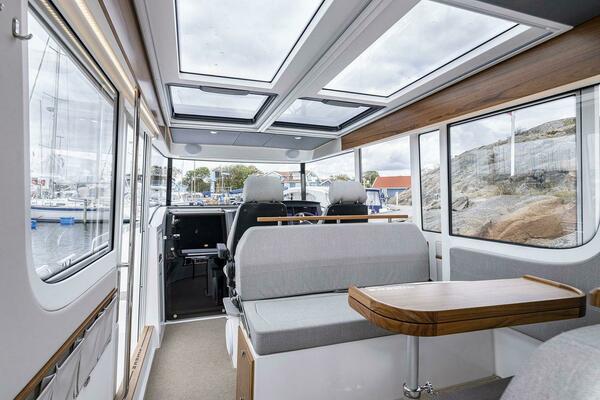 40ft Nimbus Yacht For Sale