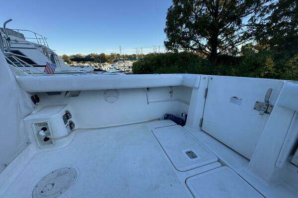 Photo of the 2005 Tiara Yachts 2900 Open
