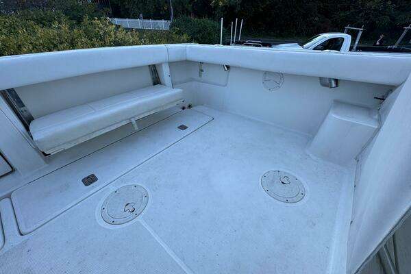 Photo of the 2005 Tiara Yachts 2900 Open