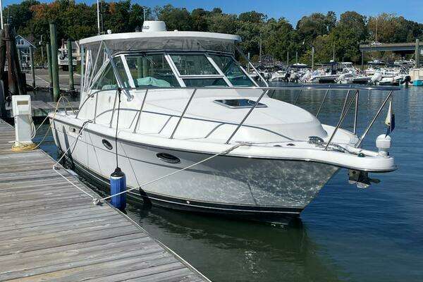Photo of the 2005 Tiara Yachts 2900 Open