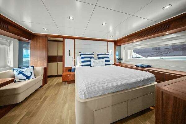 Sirena 64 Yacht For Sale