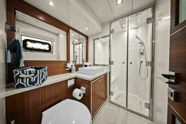 Sirena 64 Yacht For Sale