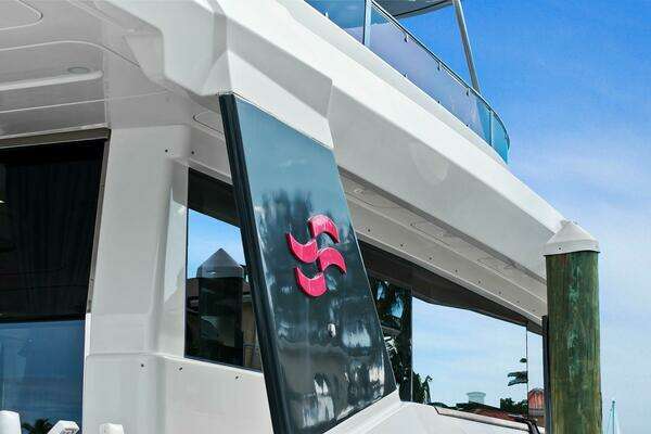 Sirena 64 Yacht For Sale