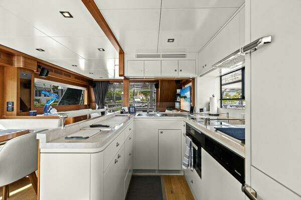 Sirena 64 Yacht For Sale