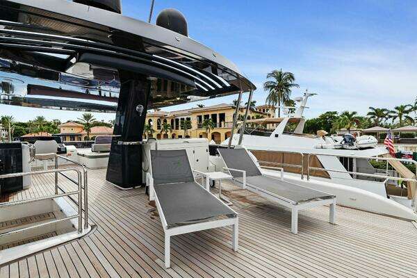 Sirena 64 Yacht For Sale