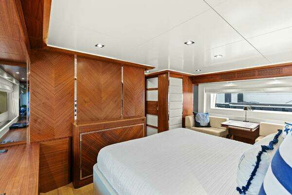 Sirena 64 Yacht For Sale