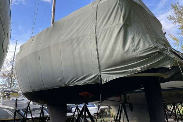 33-ft-Pearson-1986-33-BONDVILLE HOLIDAY Charlotte Vermont United States  yacht for sale