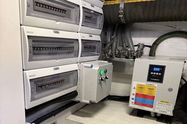 Galeon 500 FLY Yacht For Sale