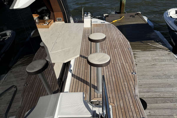 Galeon 500 FLY Yacht For Sale