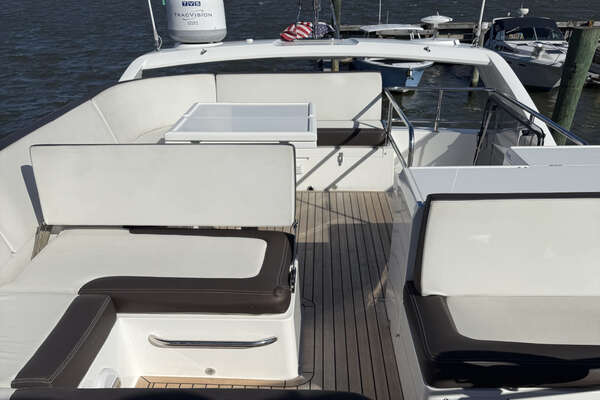 Galeon 500 FLY Yacht For Sale