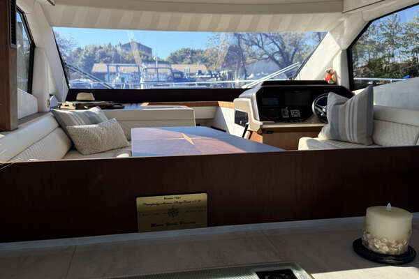 Galeon 500 FLY Yacht For Sale