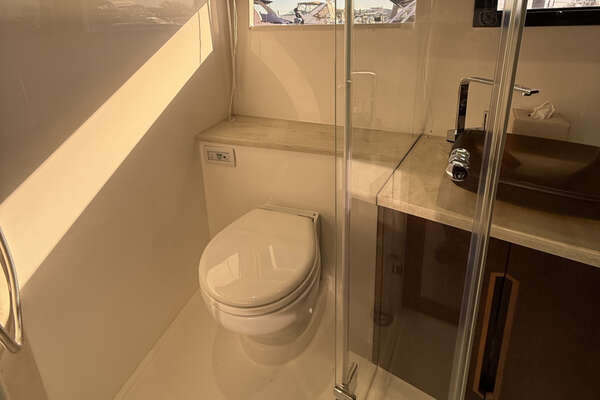 Galeon 500 FLY Yacht For Sale