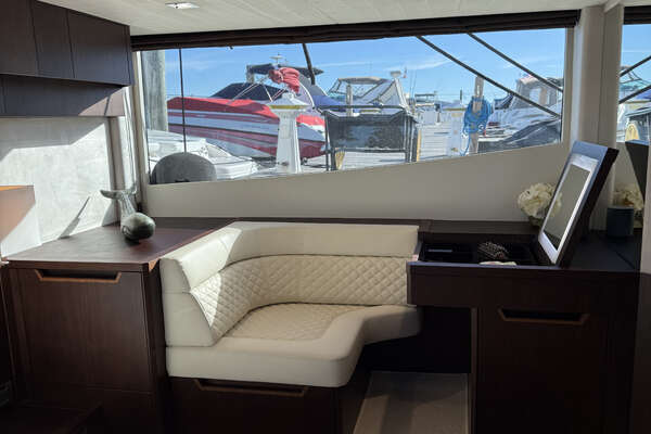 Galeon 500 FLY Yacht For Sale