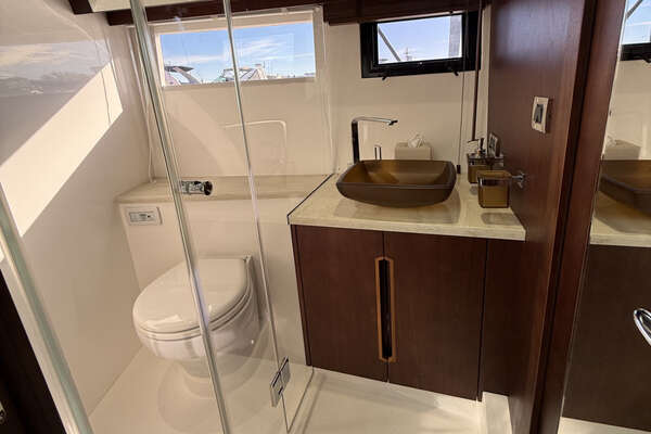 Galeon 500 FLY Yacht For Sale