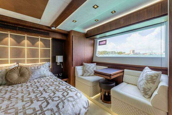 Galeon 640 FLY Yacht For Sale