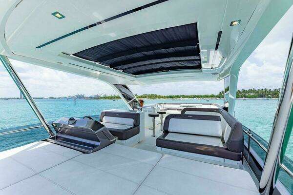 Galeon 640 FLY Yacht For Sale