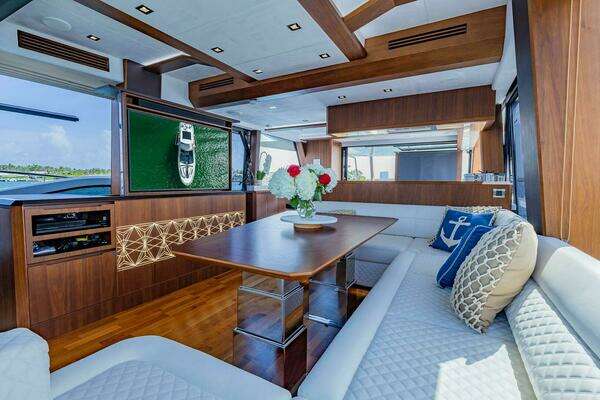Galeon 640 FLY Yacht For Sale