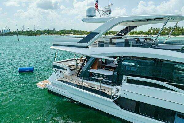 Galeon 640 FLY Yacht For Sale