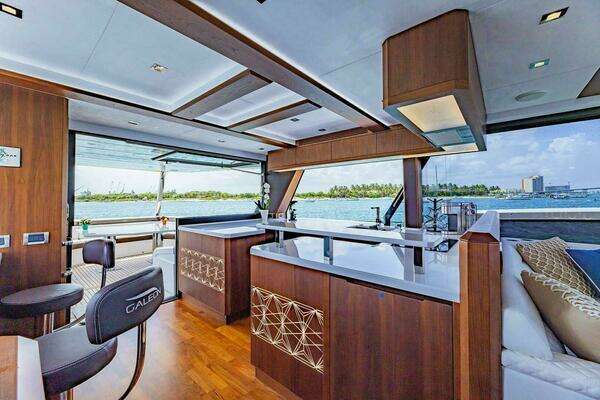 Galeon 640 FLY Yacht For Sale