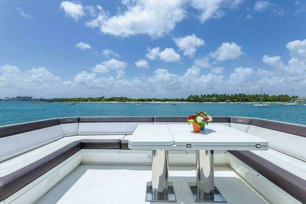 Galeon 640 FLY Yacht For Sale