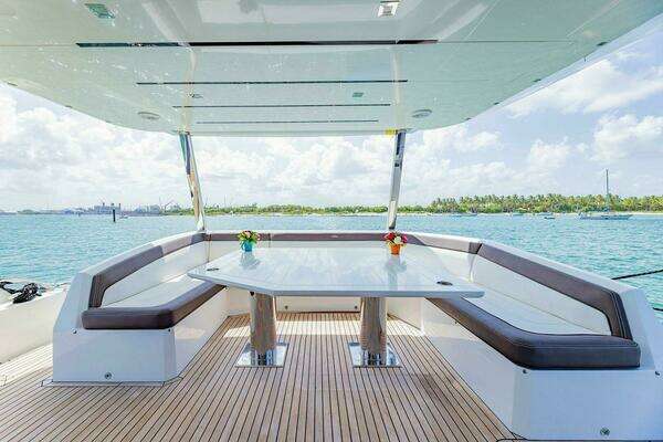 Galeon 640 FLY Yacht For Sale