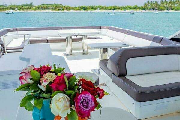 Galeon 640 FLY Yacht For Sale