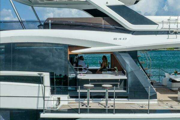 Galeon 640 FLY Yacht For Sale