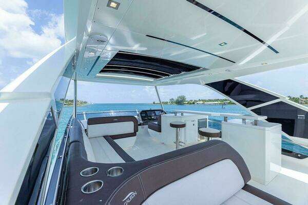 Galeon 640 FLY Yacht For Sale