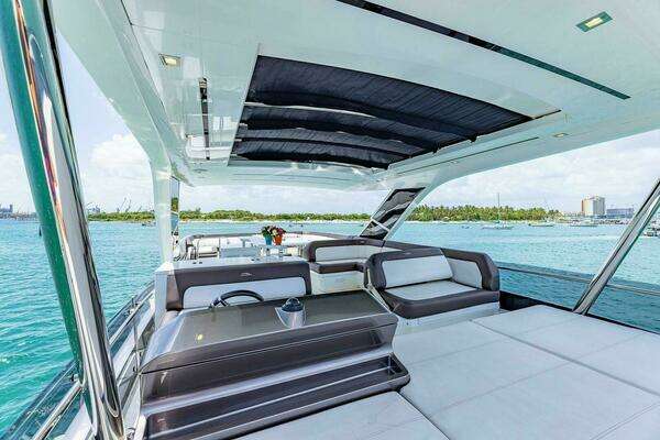 Galeon 640 FLY Yacht For Sale