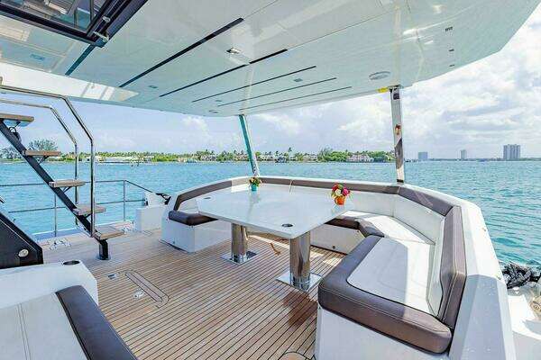 Galeon 640 FLY Yacht For Sale