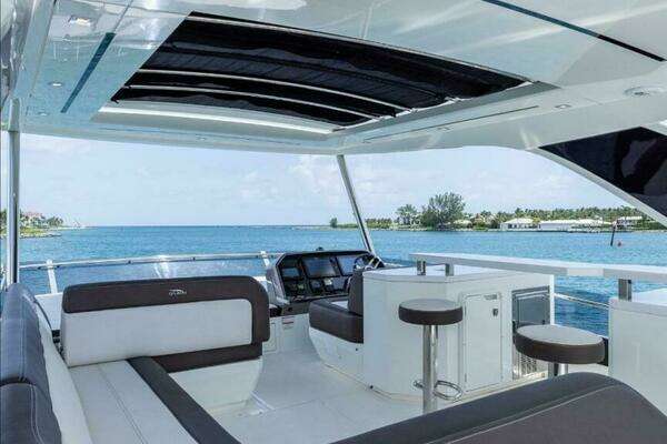 Galeon 640 FLY Yacht For Sale